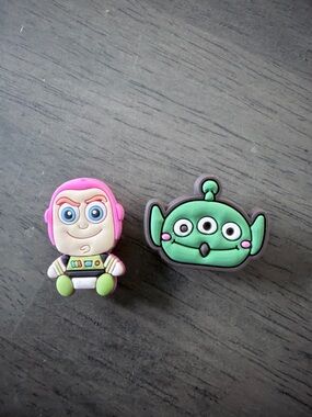 CROCS Toy Character Shoe Charms - Pink & Green